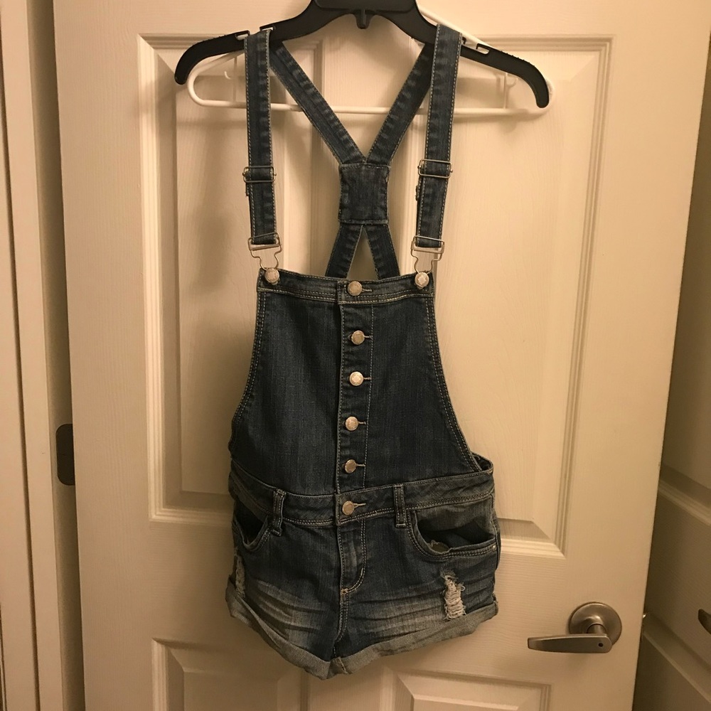 Women’s shorts overalls